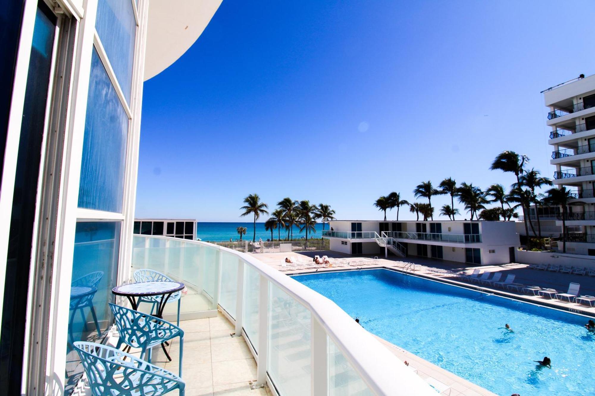 Castle L5 Oceanview Double-loft With Pool, Access, Tennis, Free Parking! Miami Beach