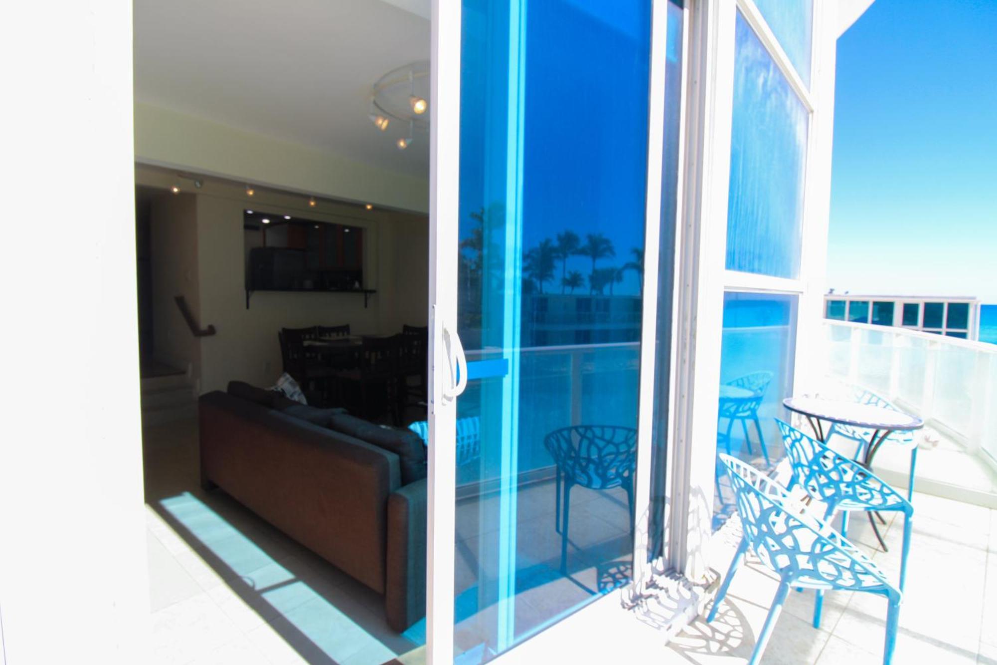Castle L5 Oceanview Double-loft With Pool, Access, Tennis, Free Parking! *