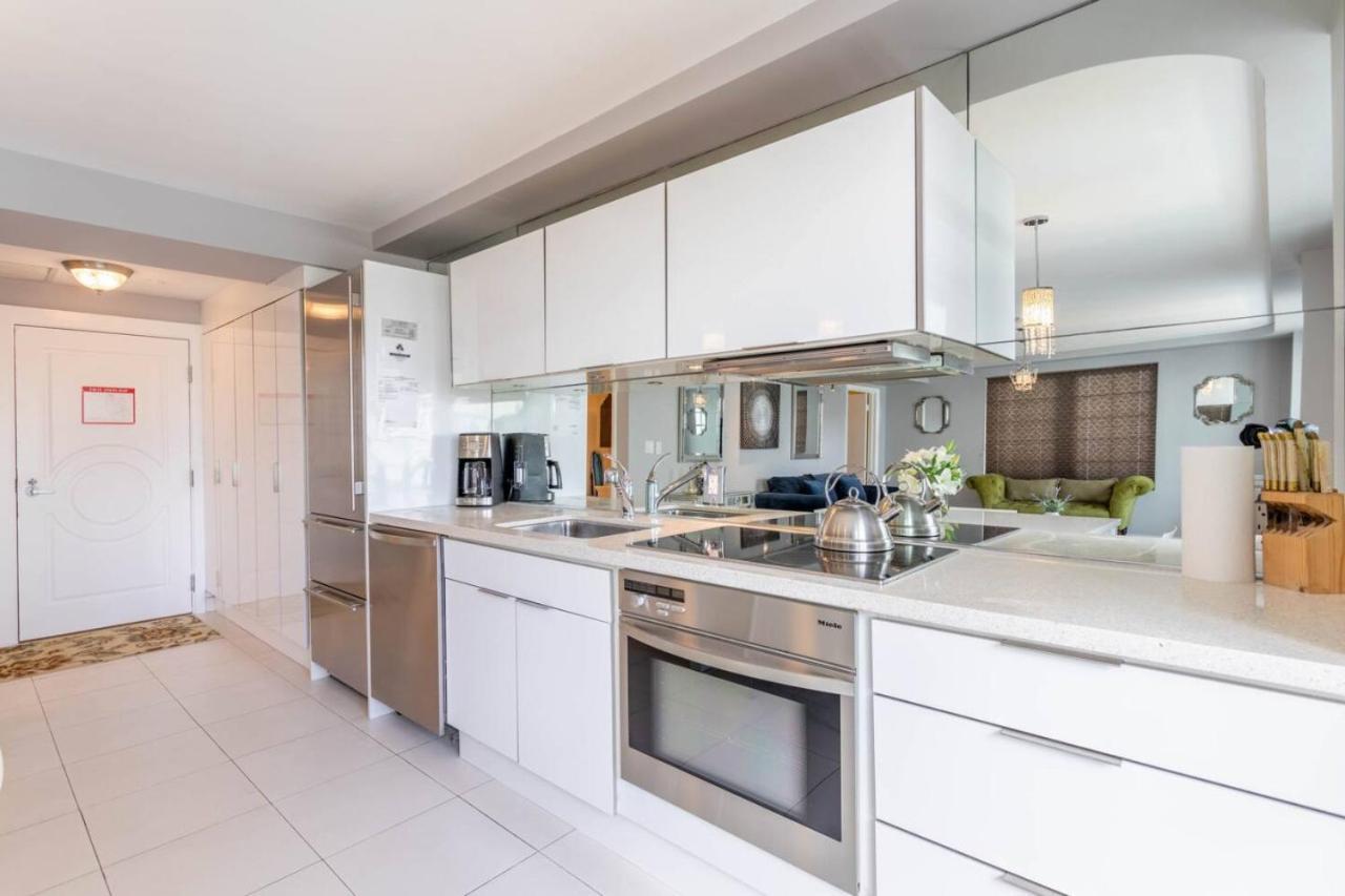 Luxury Large 1br At The Carlyle Sobe Sleeps 4 Holiday home *