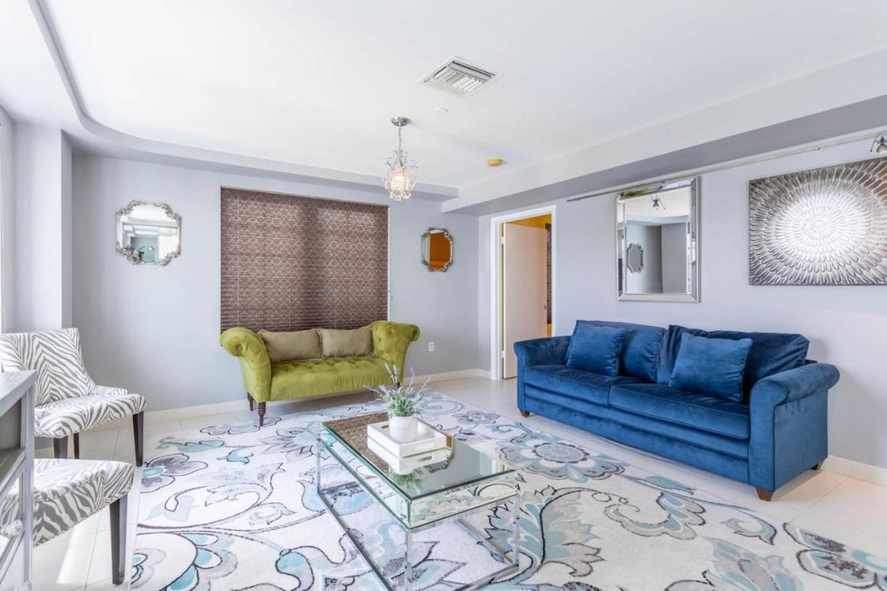 Luxury Large 1br At The Carlyle Sobe Sleeps 4 Holiday home *