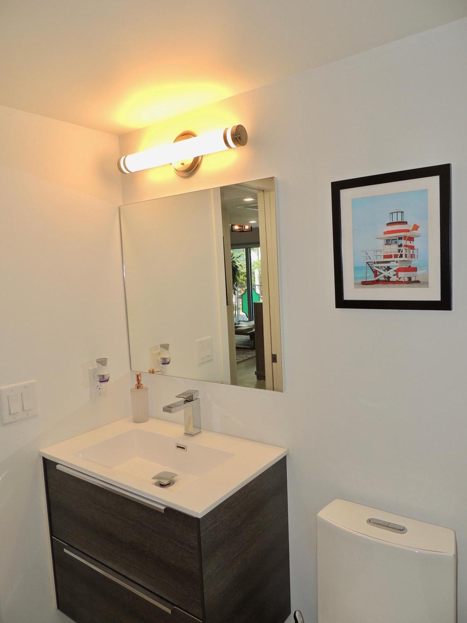 Eden South Apartment *