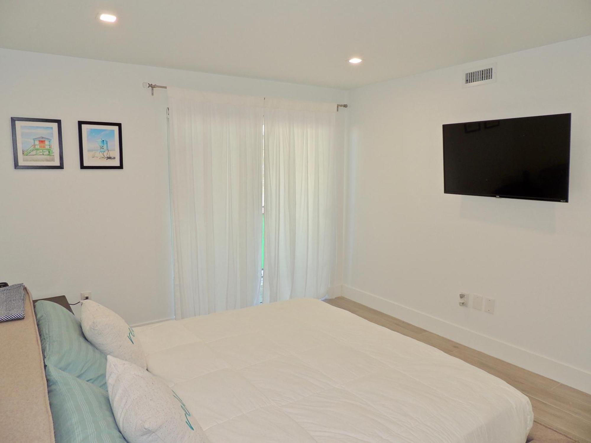 Eden South Apartment