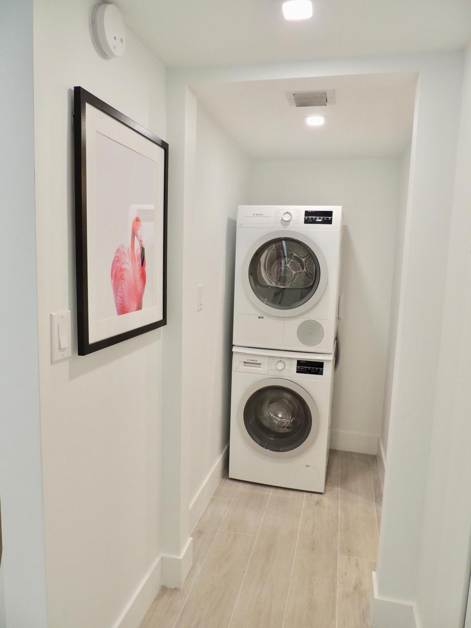 Eden South Apartment *