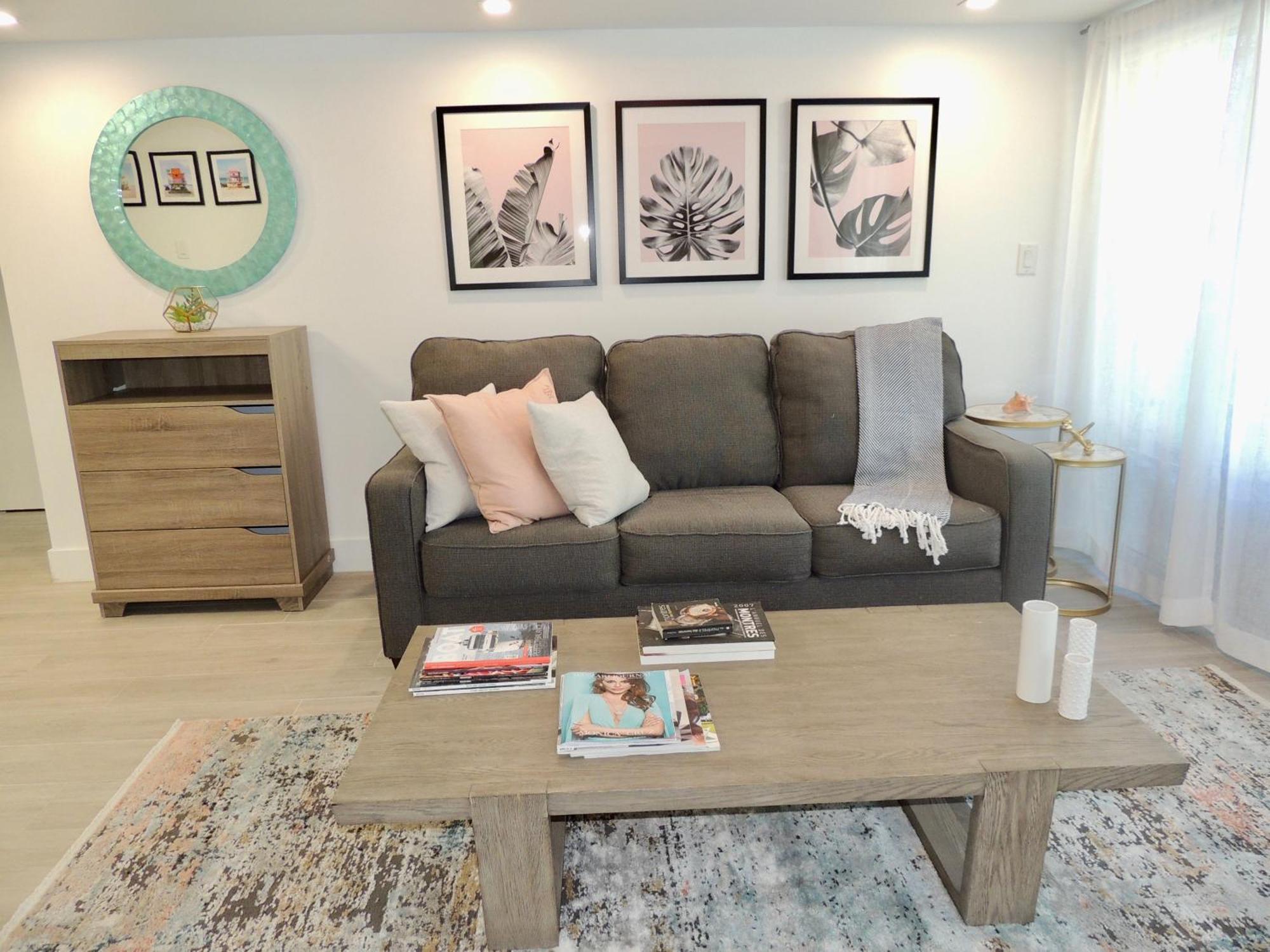 Eden South Apartment *