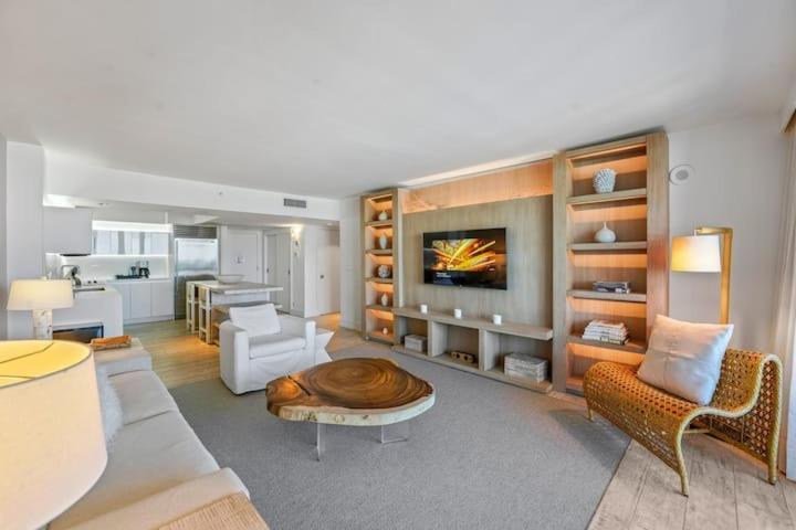 1 5star 1br-1ba Beachfront W-balcony * Miami Beach