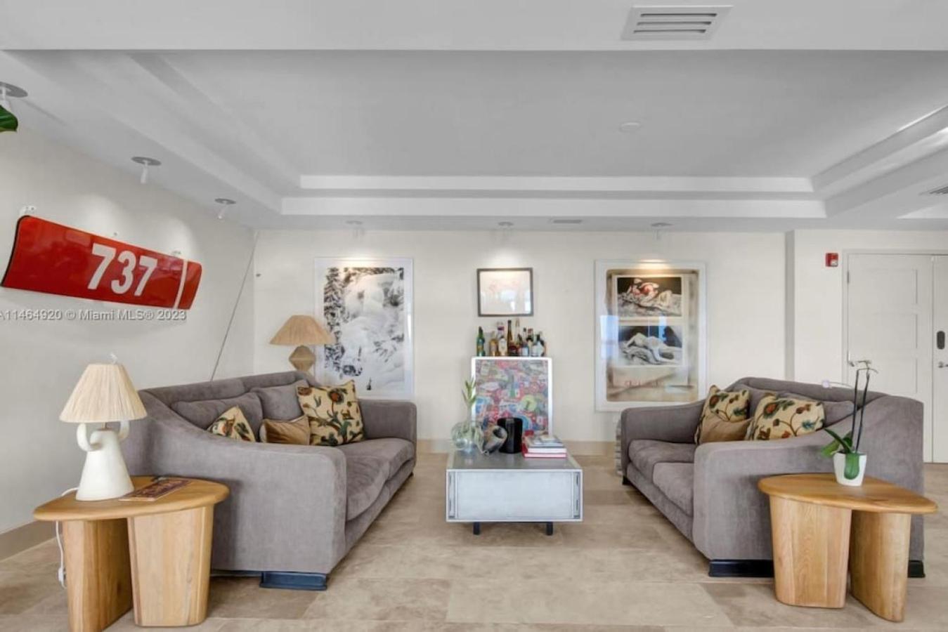 Exquisite 3b Penthouse W Huge Overlooking Terrace Holiday home *