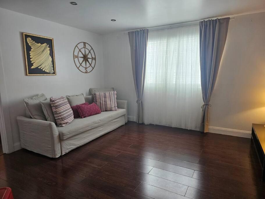 Great 1bedroom Renovated 1 Minute From The Beach *