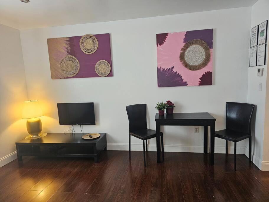 Great 1bedroom Renovated 1 Minute From The Beach *