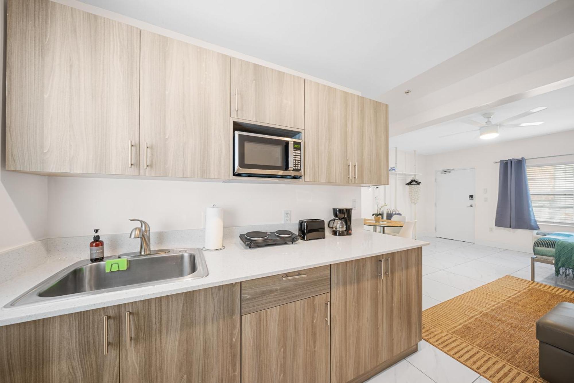 The Samantha By Lowkl Apartment *