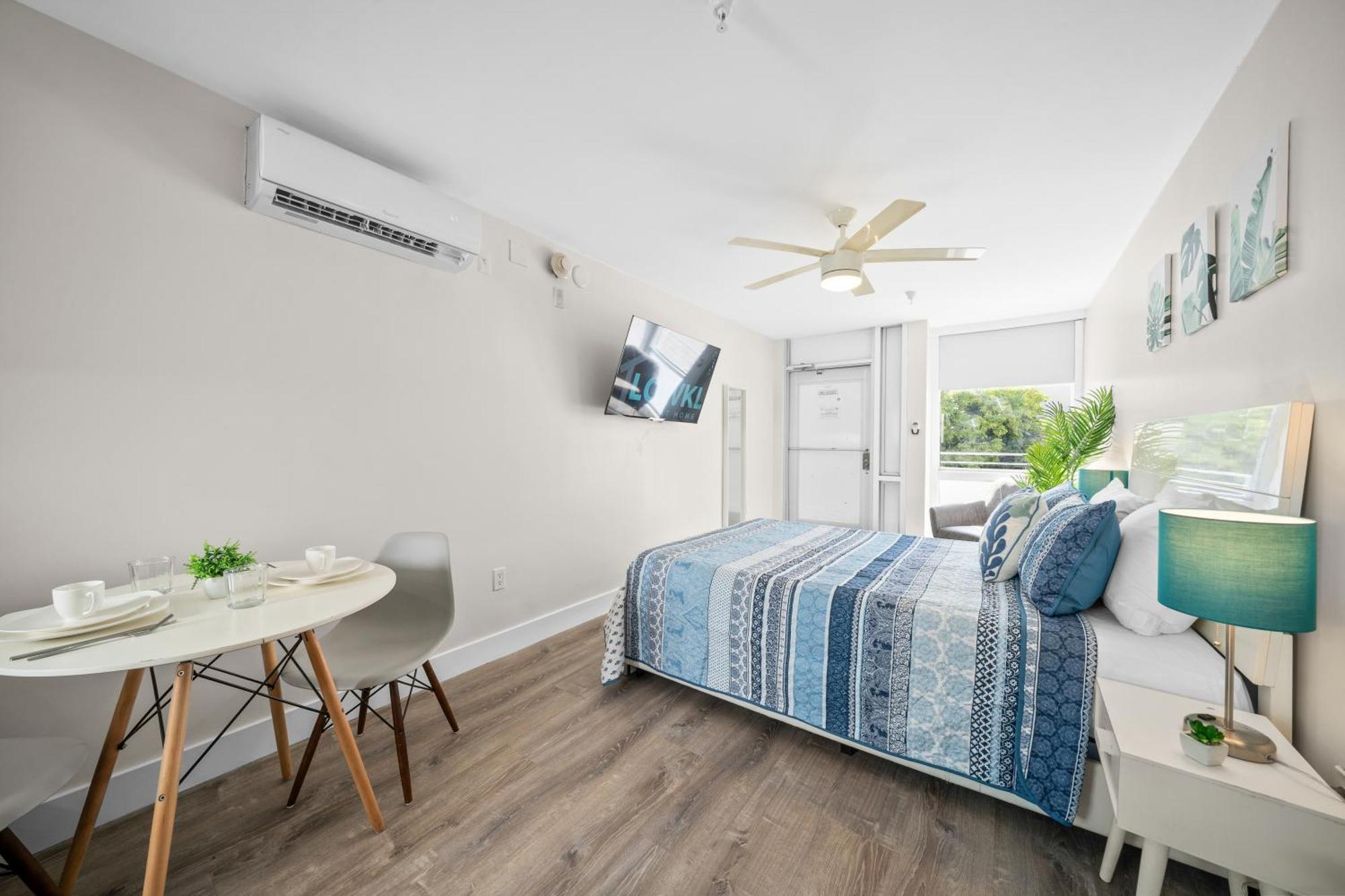 Apartment The Samantha By Lowkl *