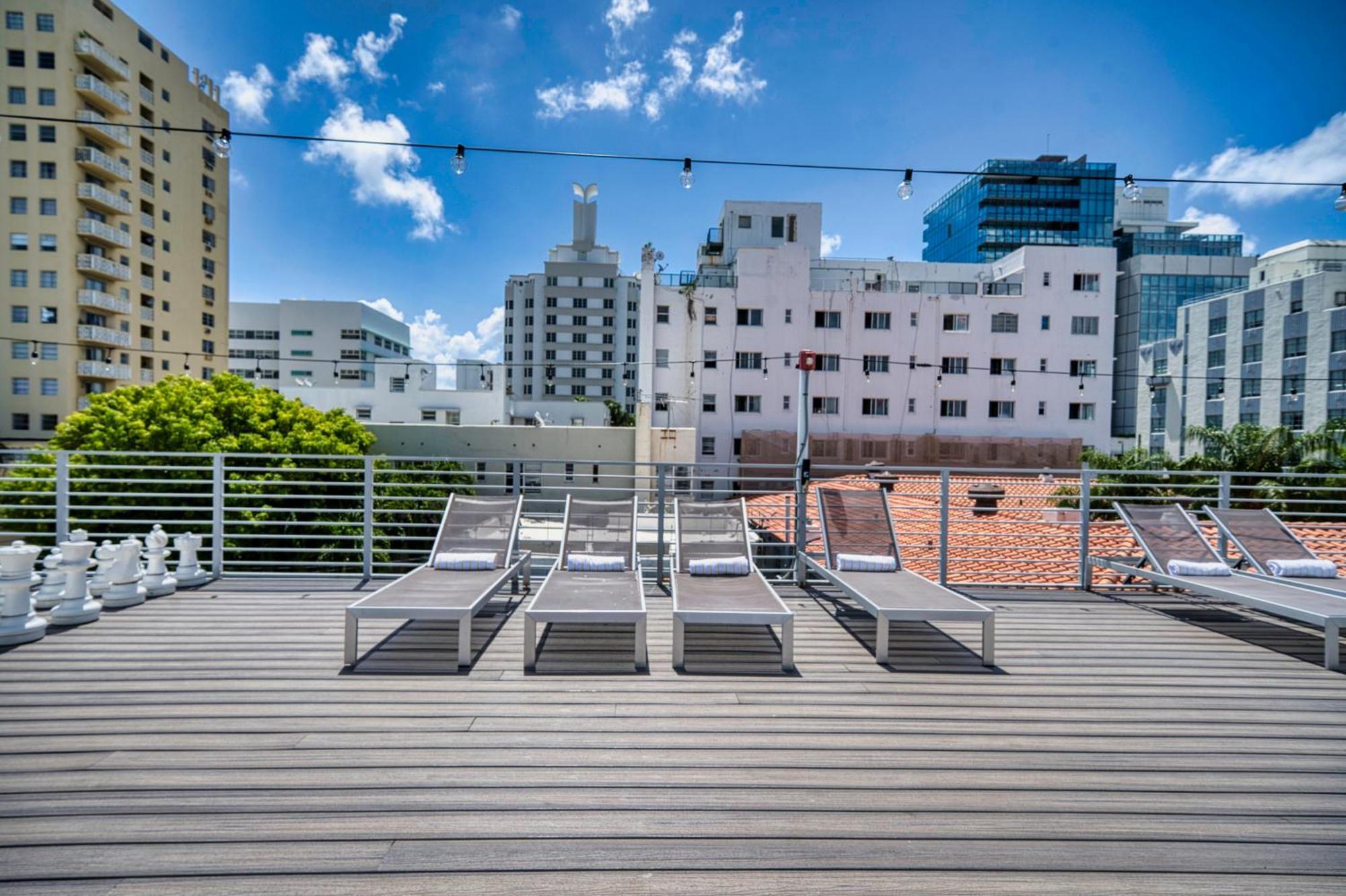 The Samantha By Lowkl Apartment