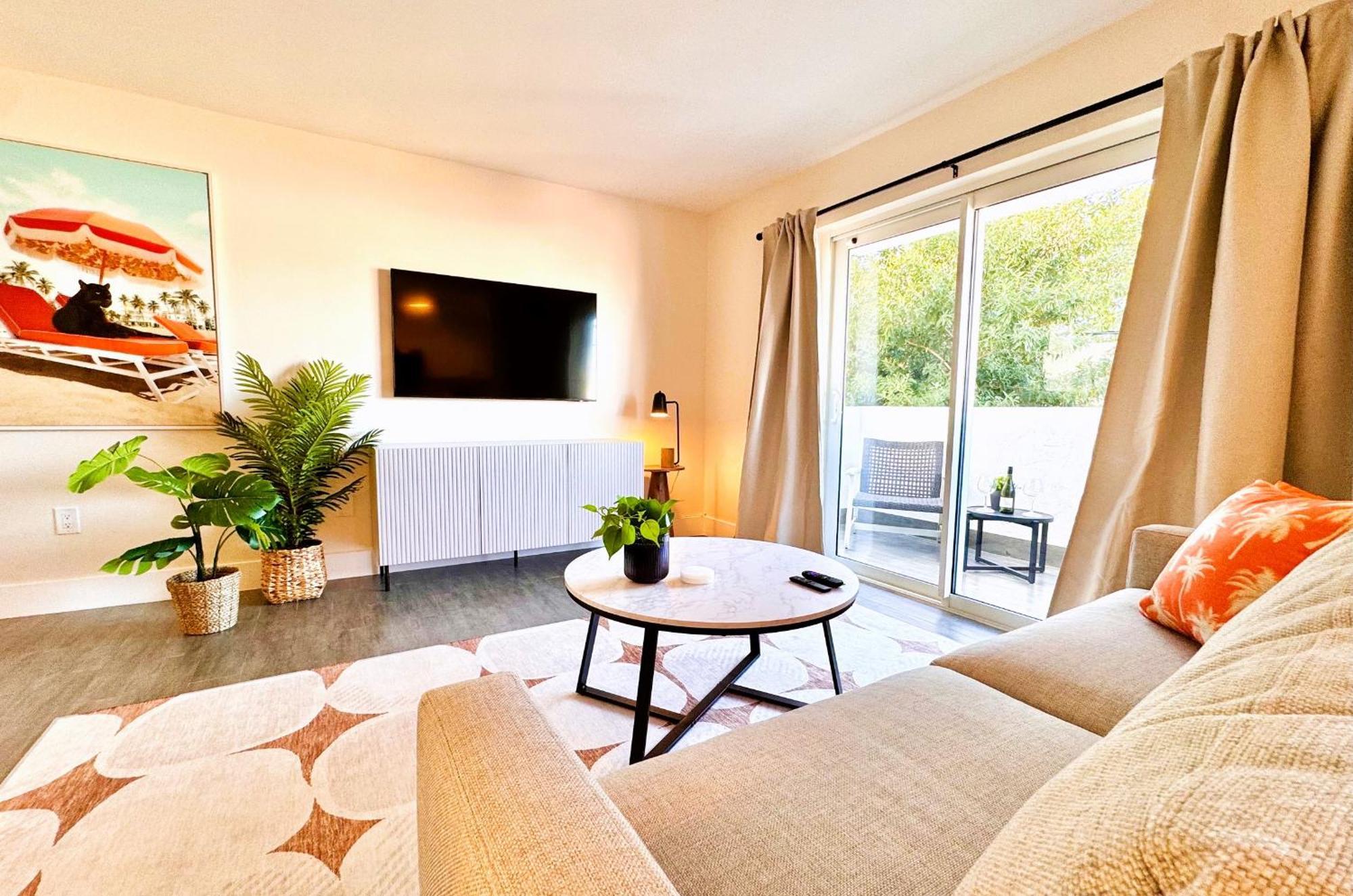 Homey Haven In Vibrant South *