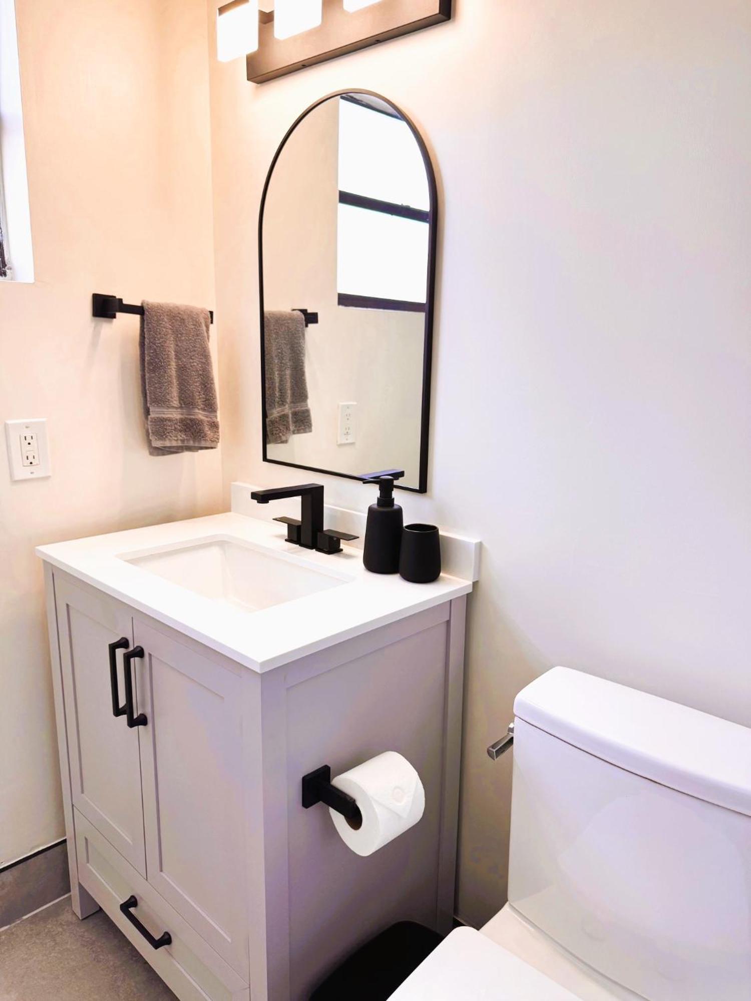 Apartment Homey Haven In Vibrant South *