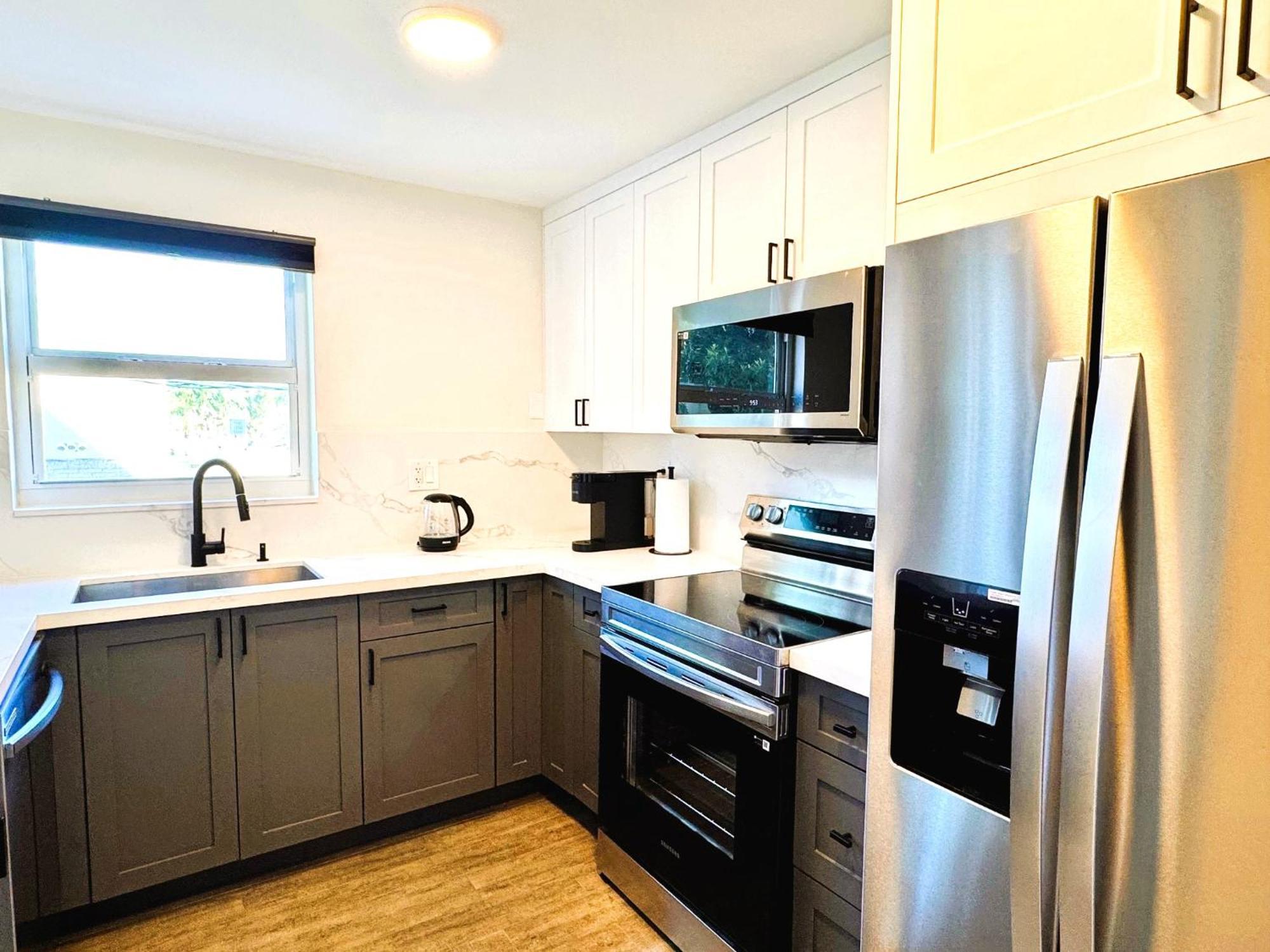 Homey Haven In Vibrant South * Miami Beach
