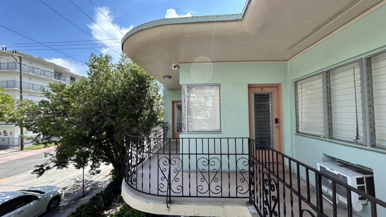 Spacious 2 Bedroom In Miami Apartment *