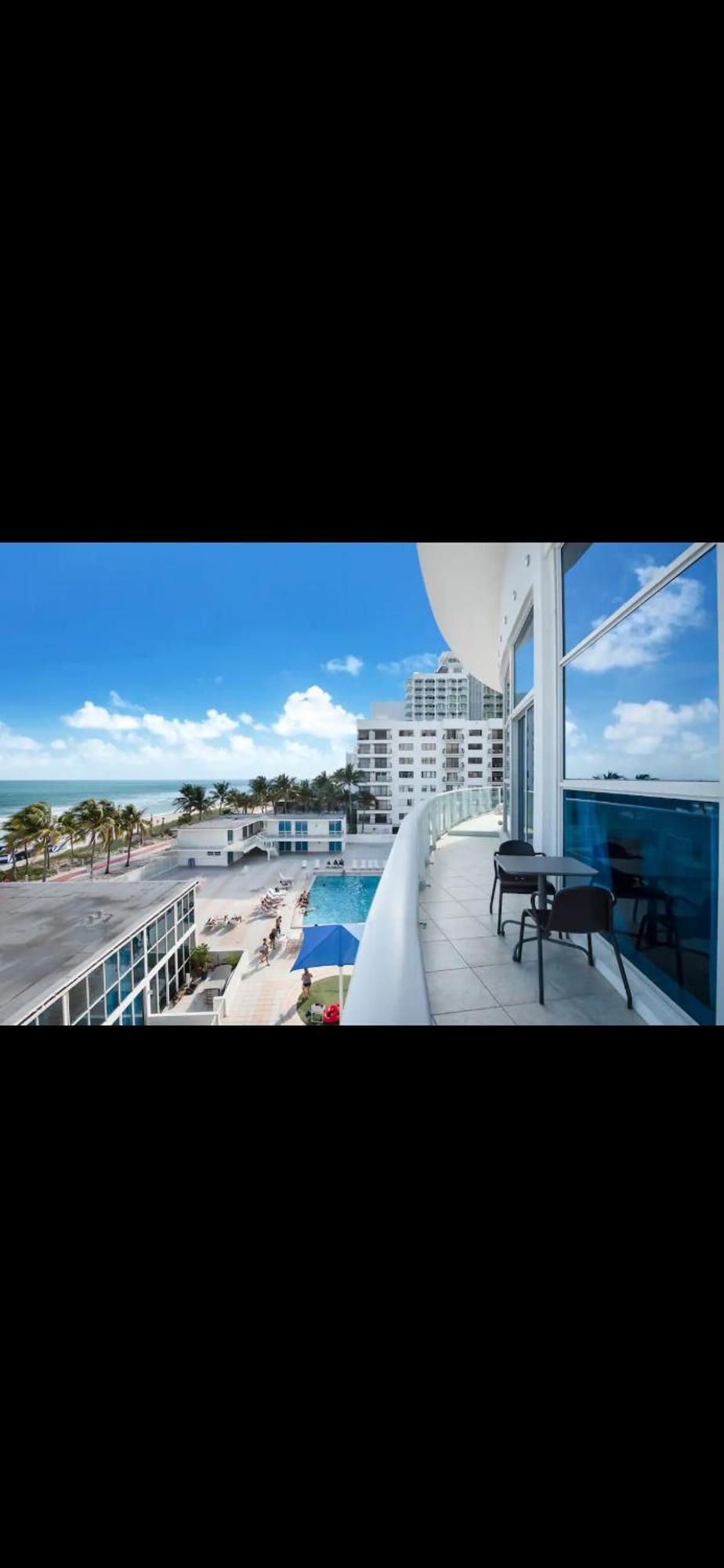 Free Parking - Entire Place - Ocean Front - 3 Bed 2 Bath Apartment