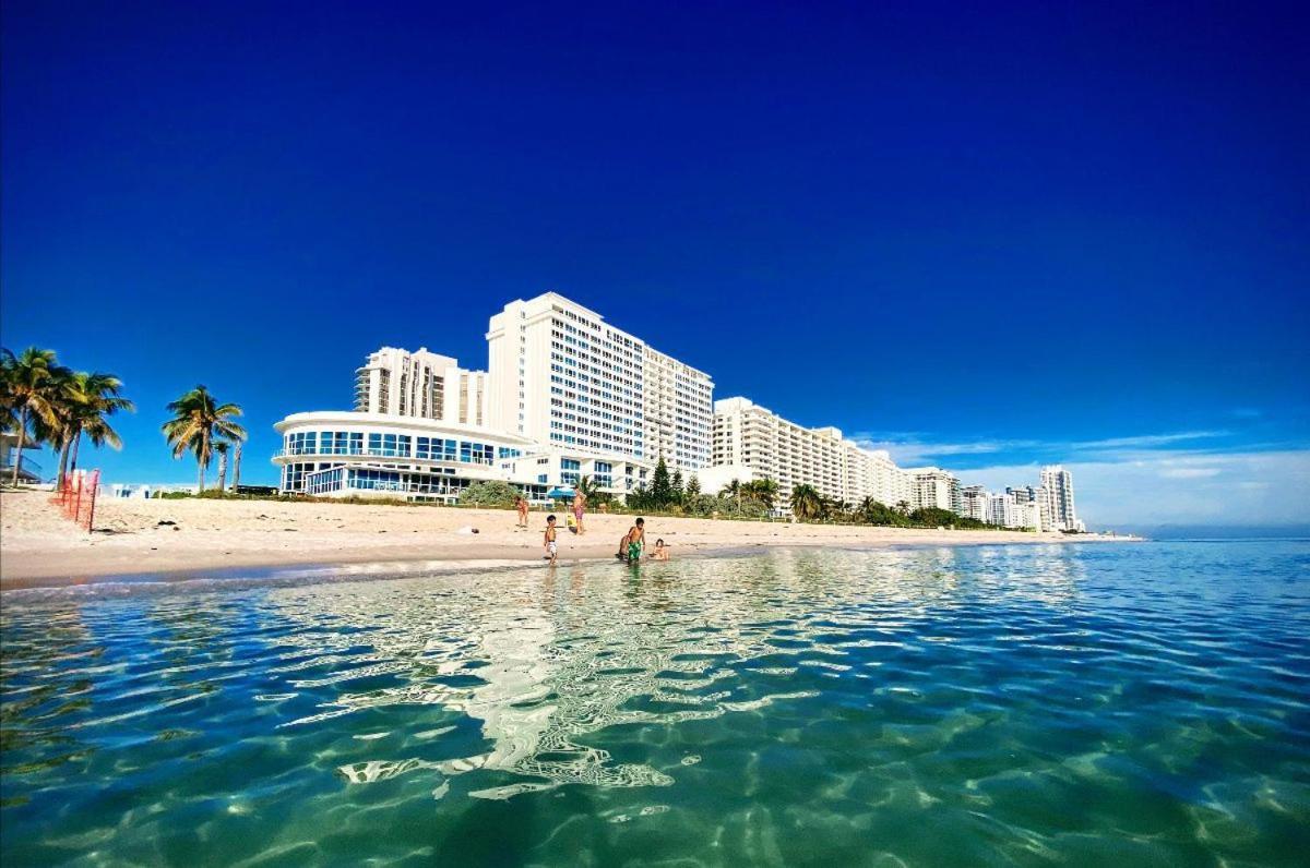 Free Parking - Entire Place - Ocean Front - 3 Bed 2 Bath *