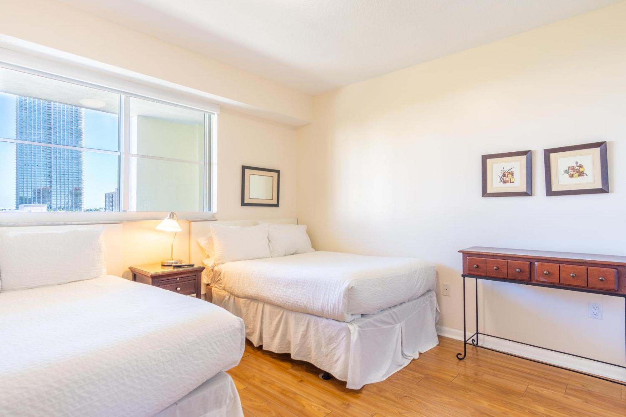 Golden Bay 73 Apartment