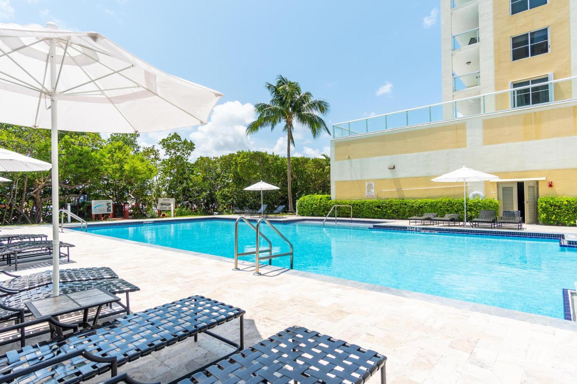 Apartment Golden Bay 73 *