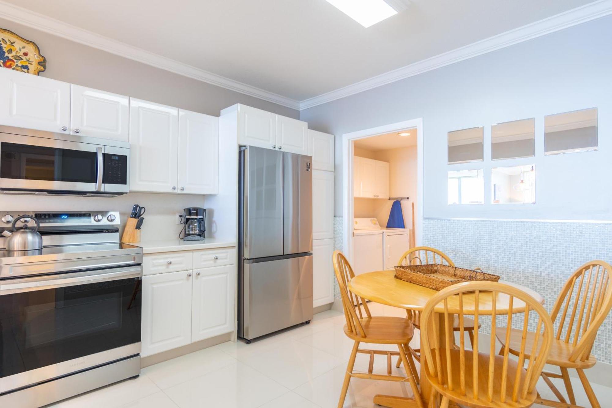 Golden Bay 73 Apartment Miami Beach