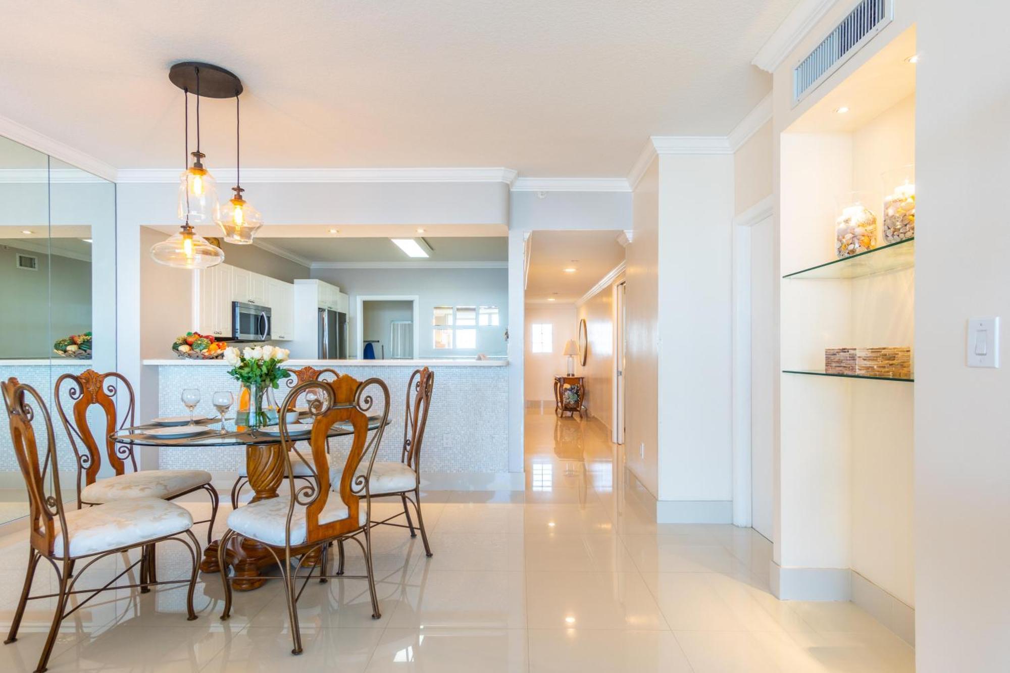 Golden Bay 73 Apartment Miami Beach