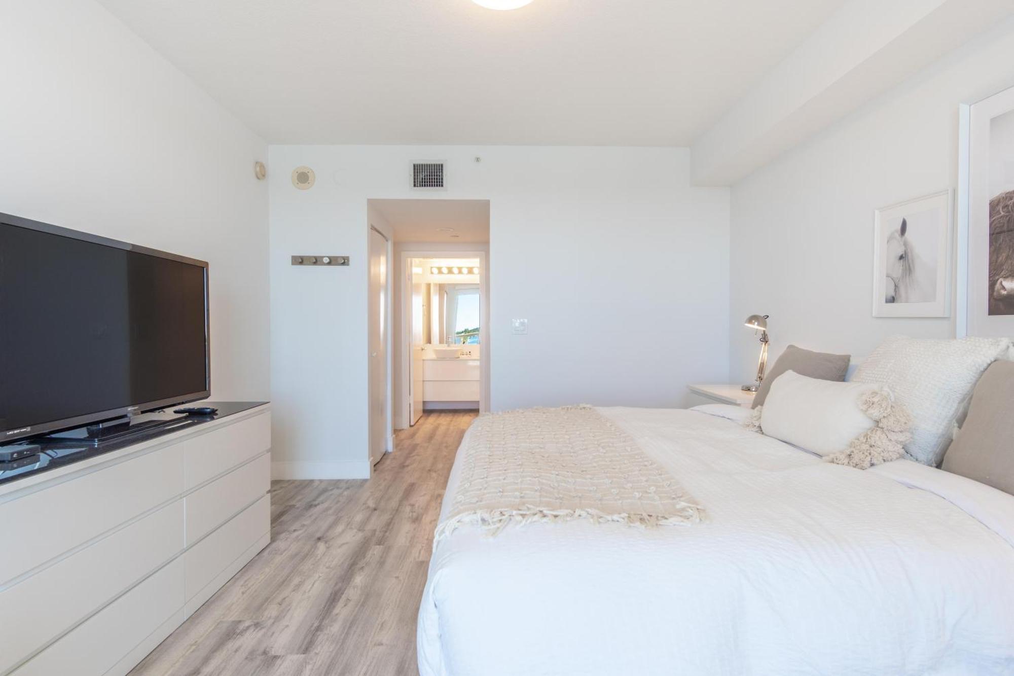 Golden Bay 66 Apartment