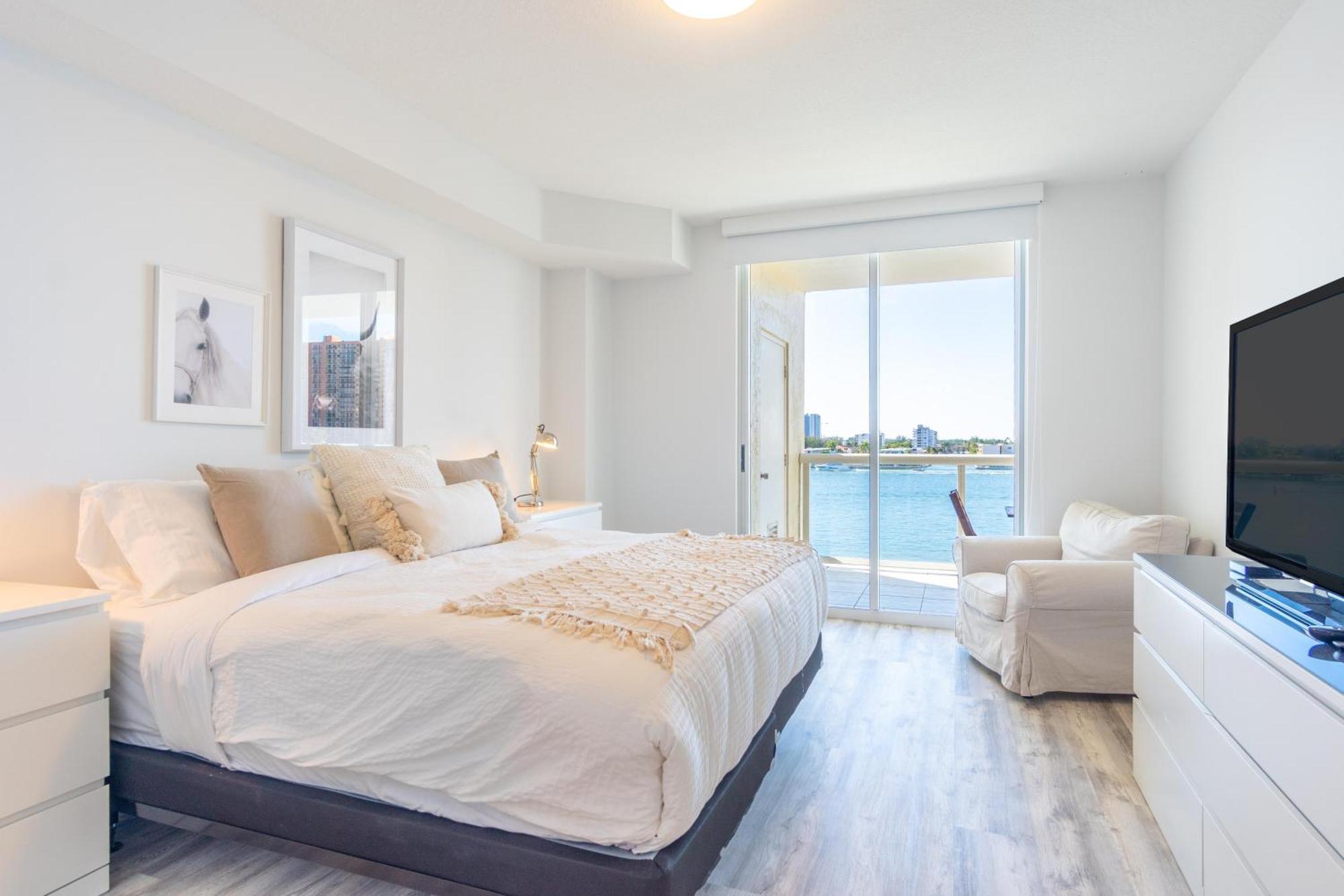 Golden Bay 66 Apartment