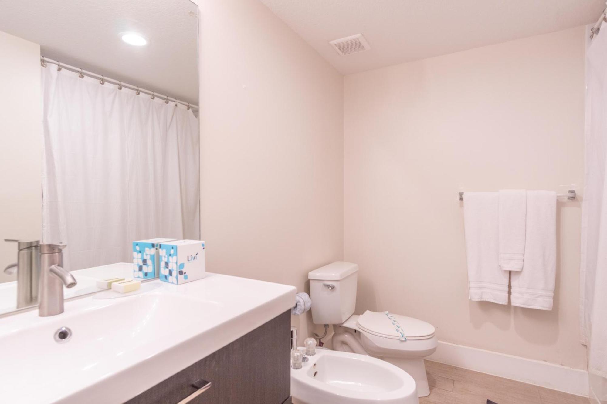 Golden Bay 58 Apartment *