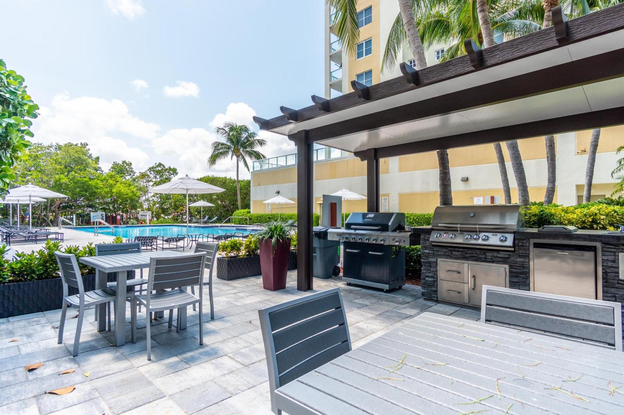 Golden Bay 58 Apartment Miami Beach