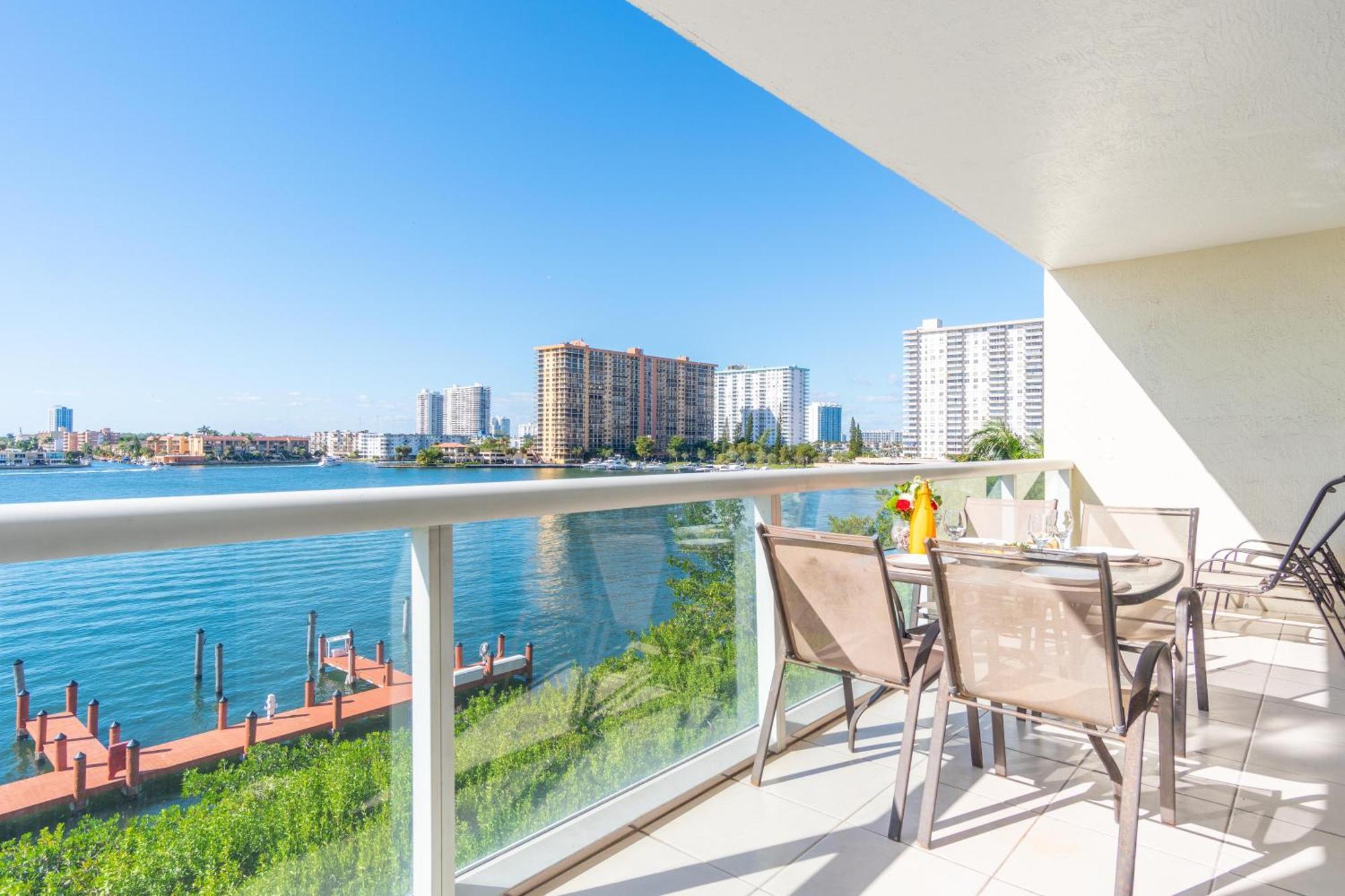 Apartment Golden Bay 58 *
