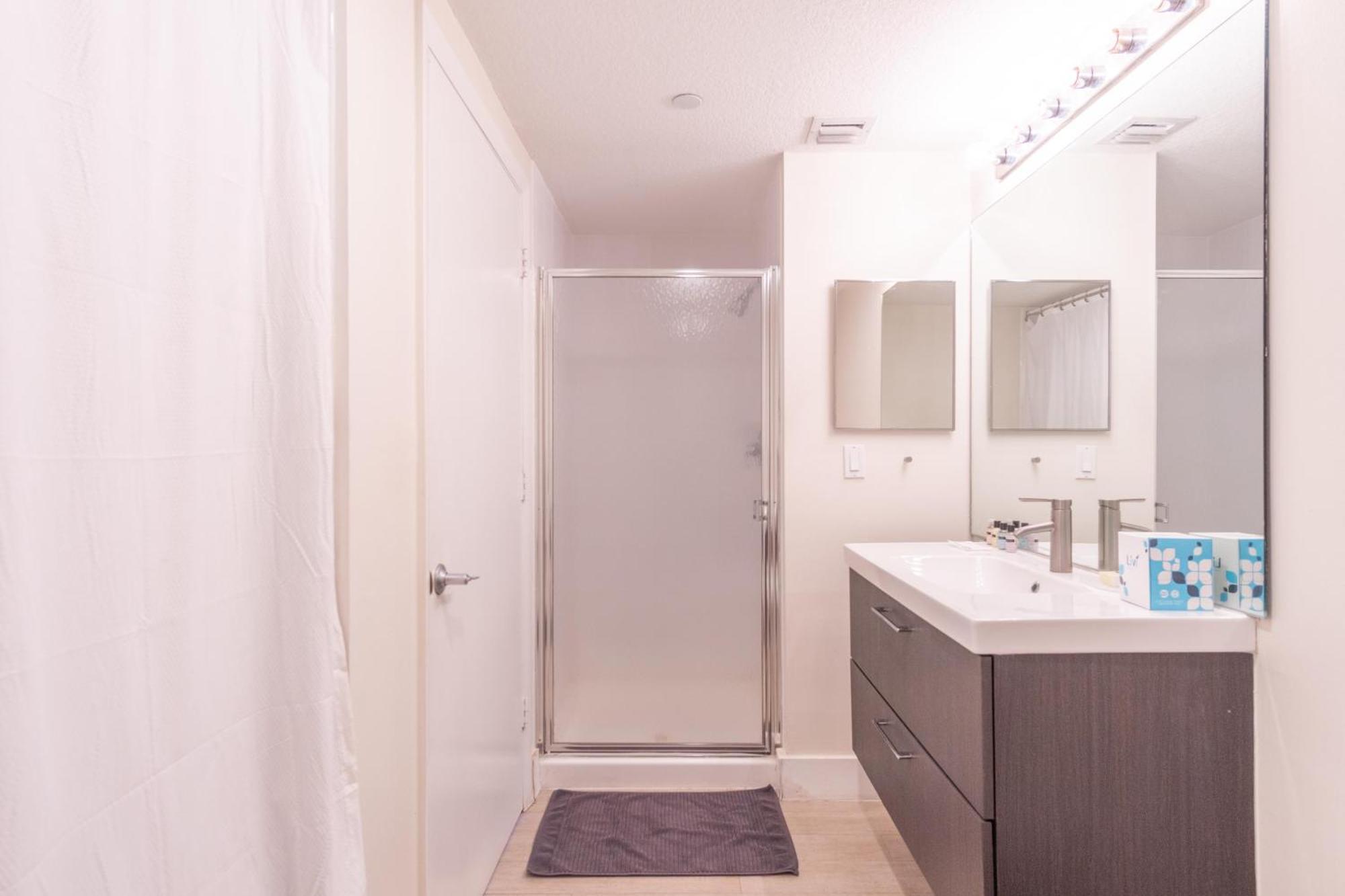 Golden Bay 58 Apartment *