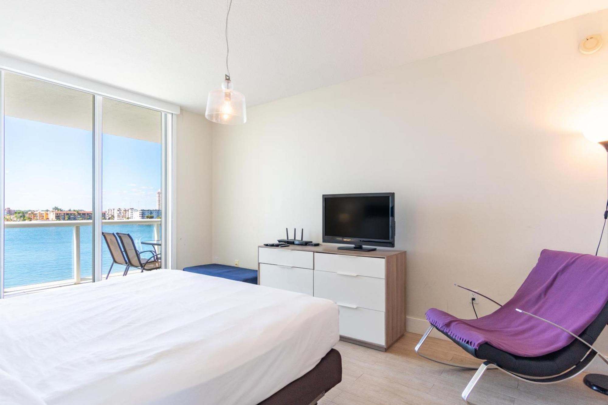 Golden Bay 58 Apartment Miami Beach