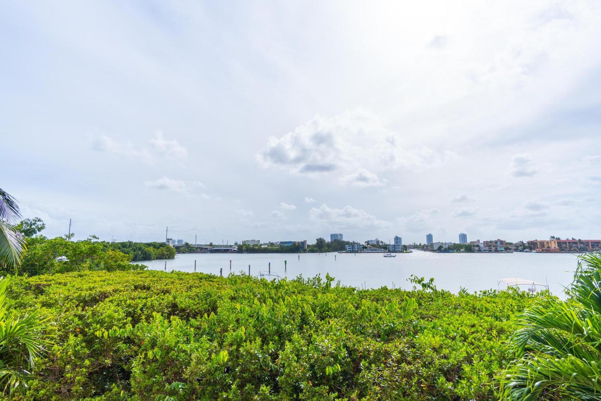 Apartment Golden Bay 32 Miami Beach