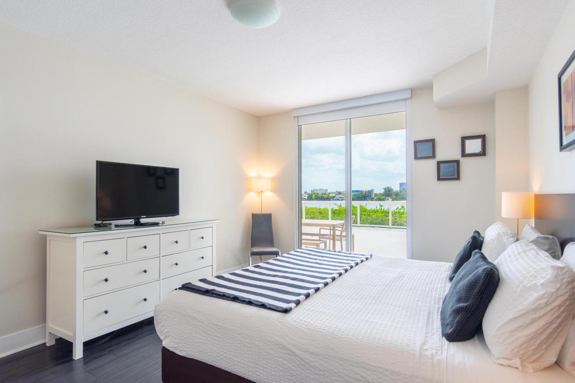 Golden Bay 32 Apartment