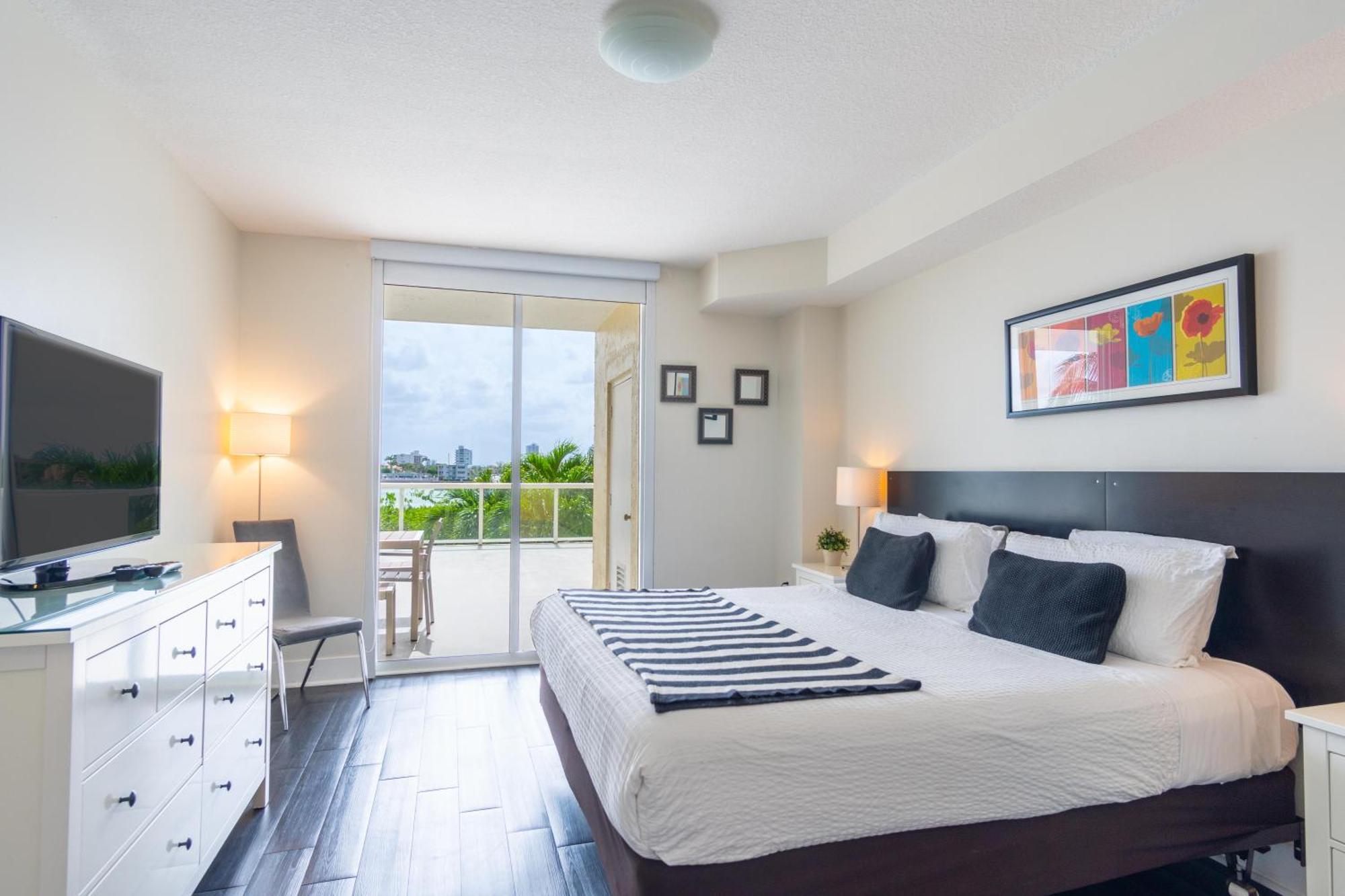 Apartment Golden Bay 32 *