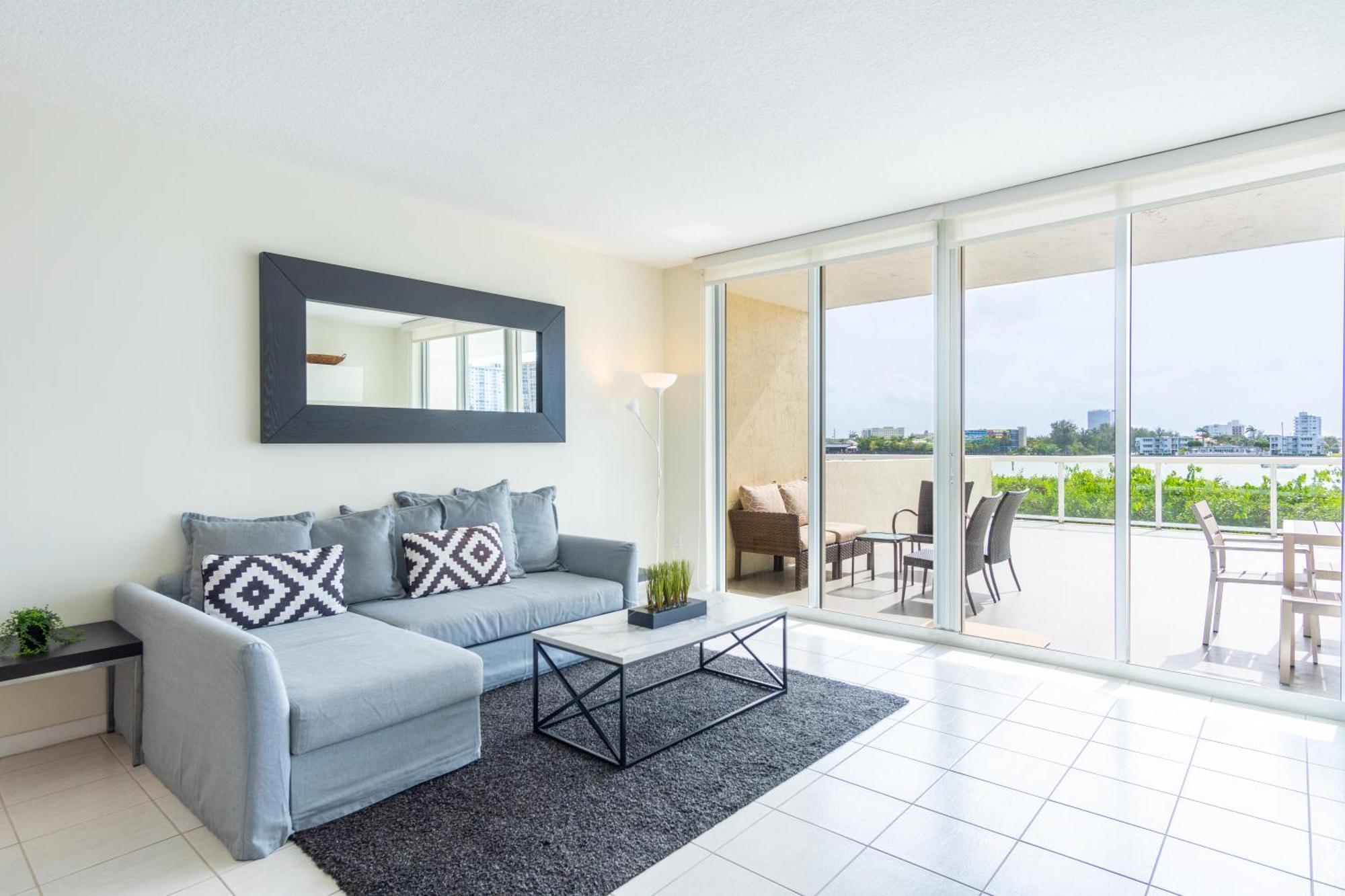 Apartment Golden Bay 32 Miami Beach