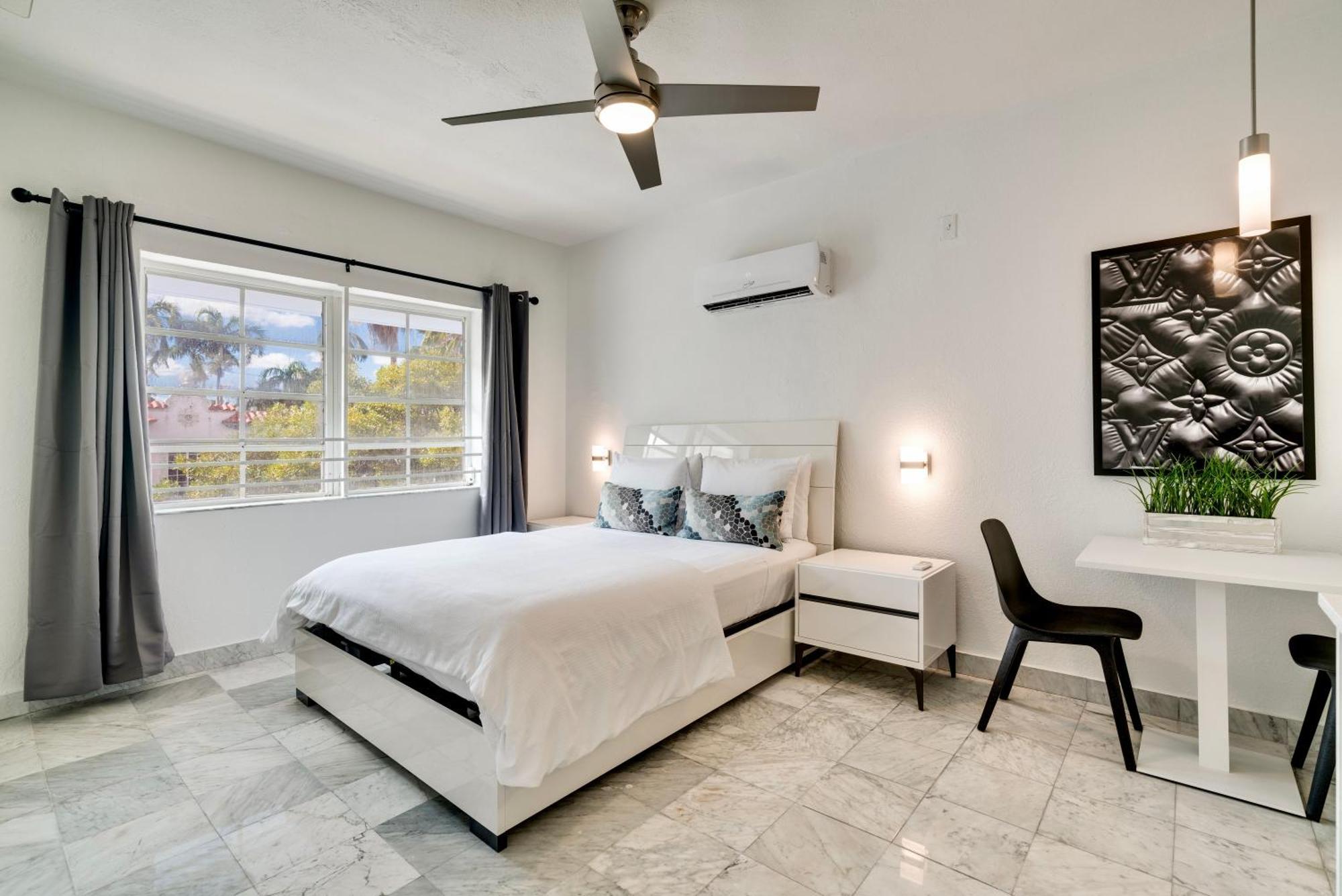 Location By The ! Free Wifi - Tv - Amenities Apartment *