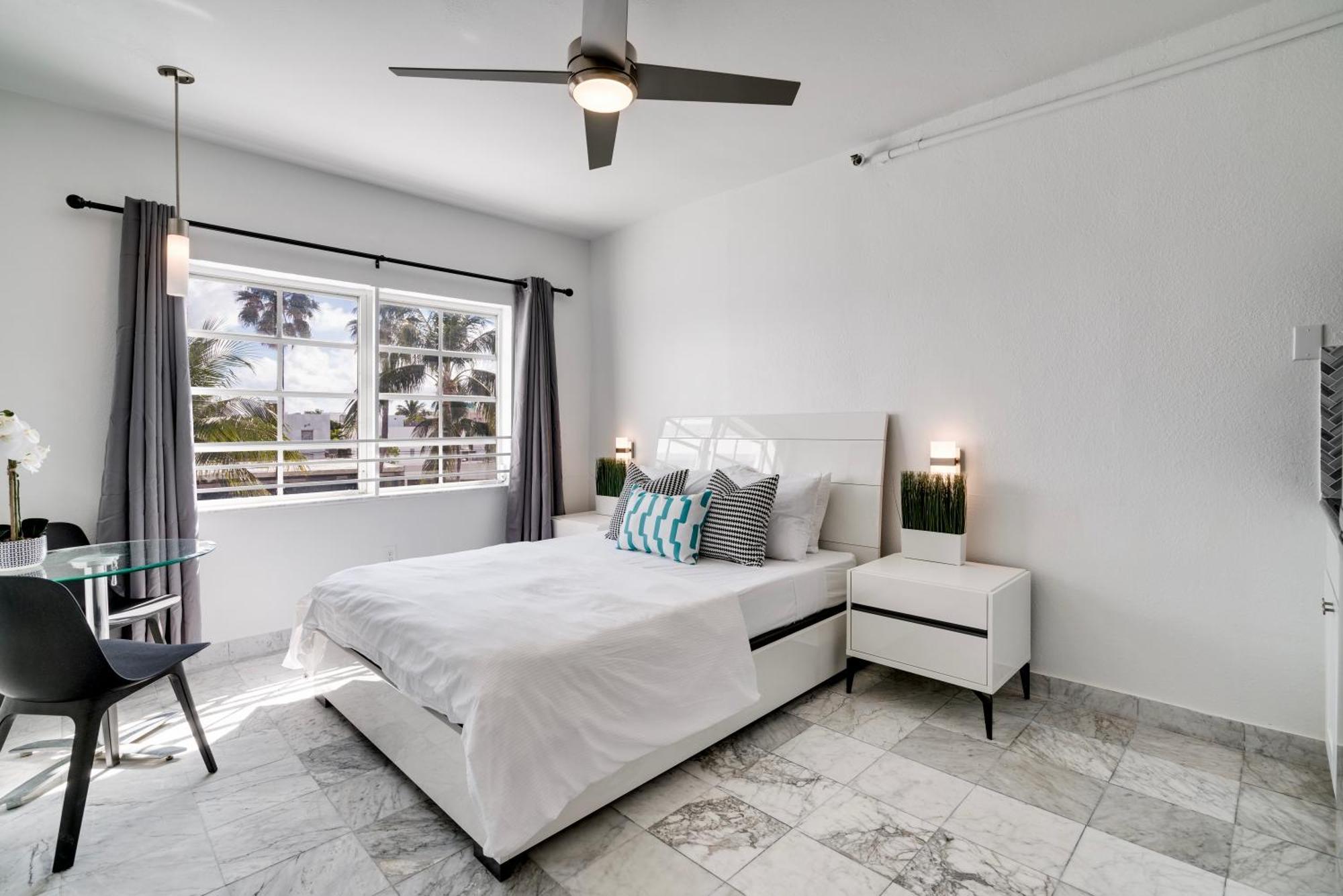 Apartment Location By The ! Free Wifi - Tv - Amenities