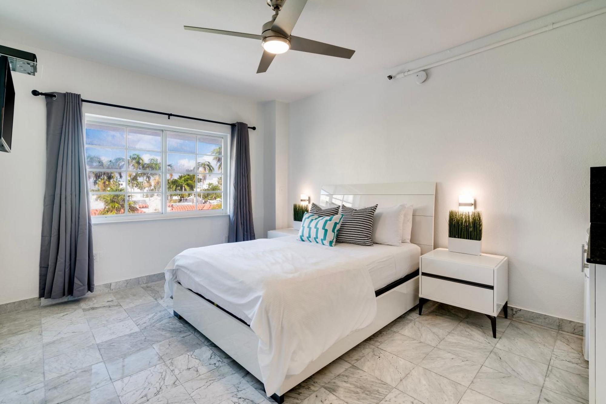 Location By The ! Free Wifi - Tv - Amenities Apartment *