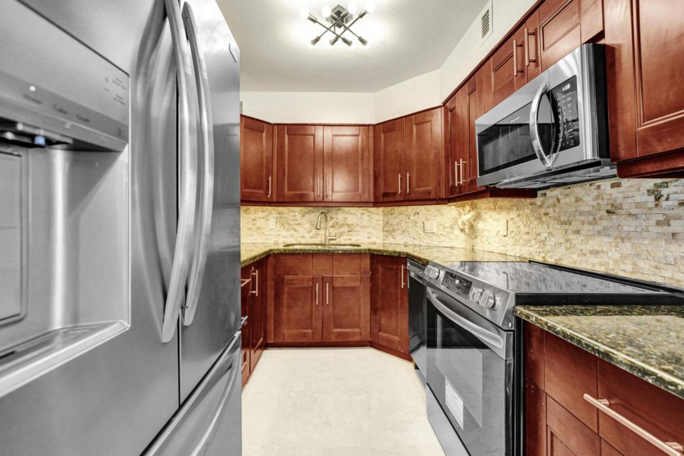 Comfortable 2-bedroom Retreat With Facilities 1108