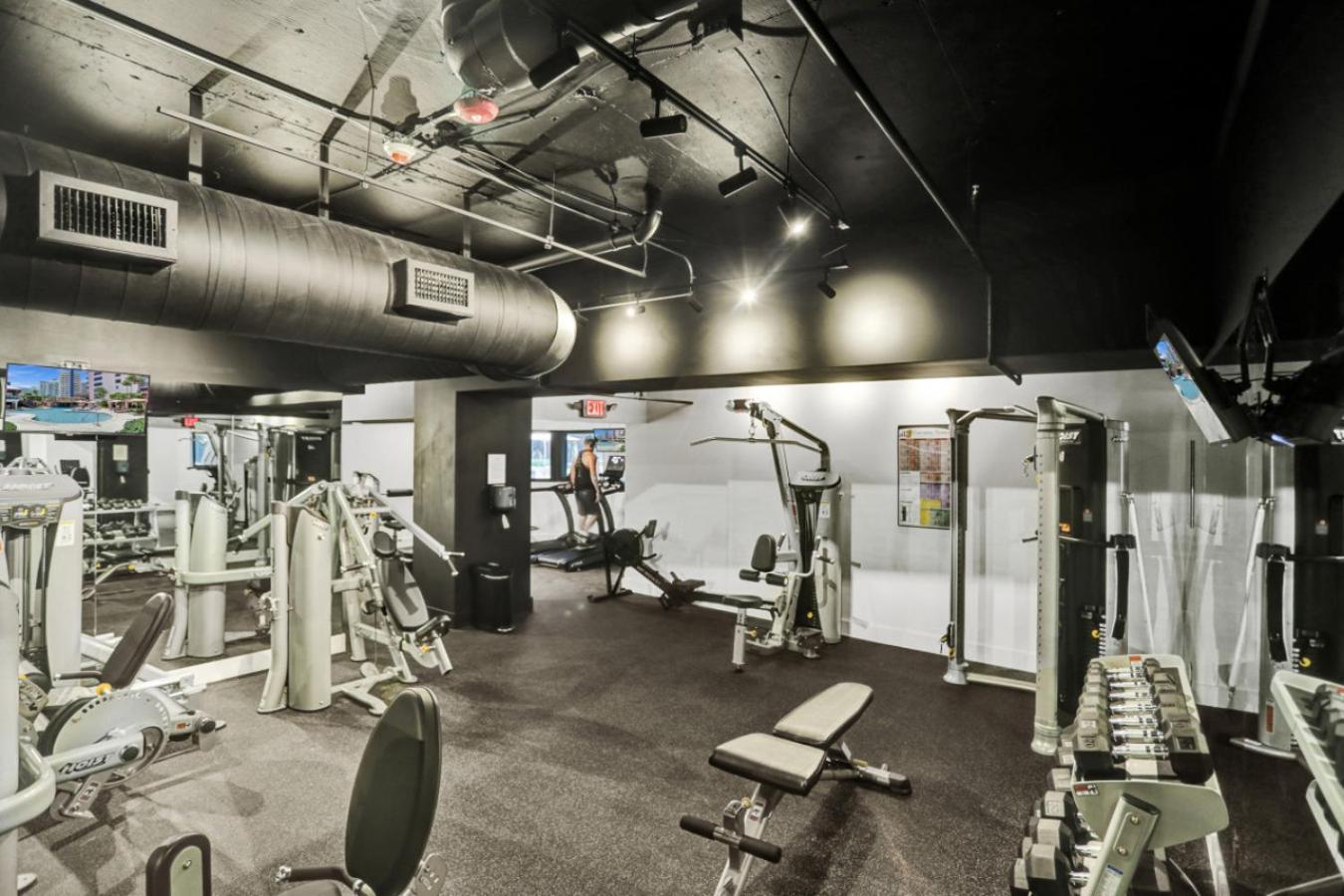Apartment Luxury With Exclusive Amenities 1016