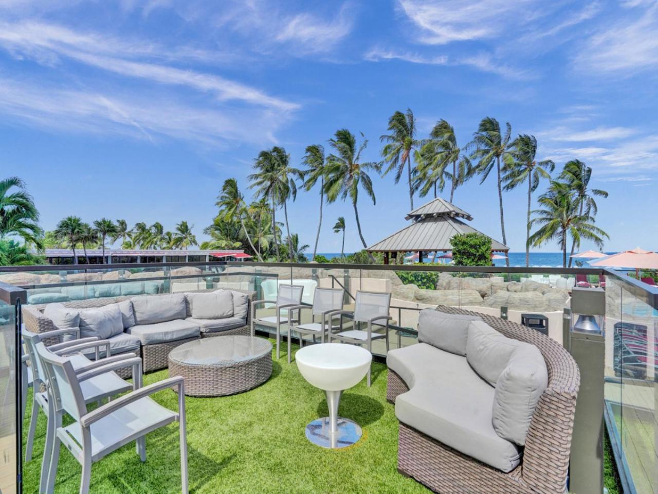 Luxury With Exclusive Amenities 1016 Apartment *