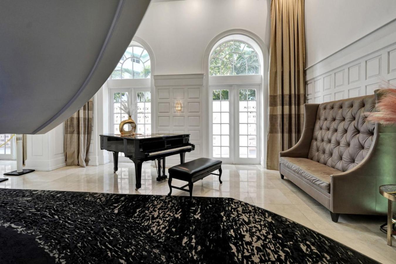 Luxury With Exclusive Amenities 1016 Apartment Miami Beach