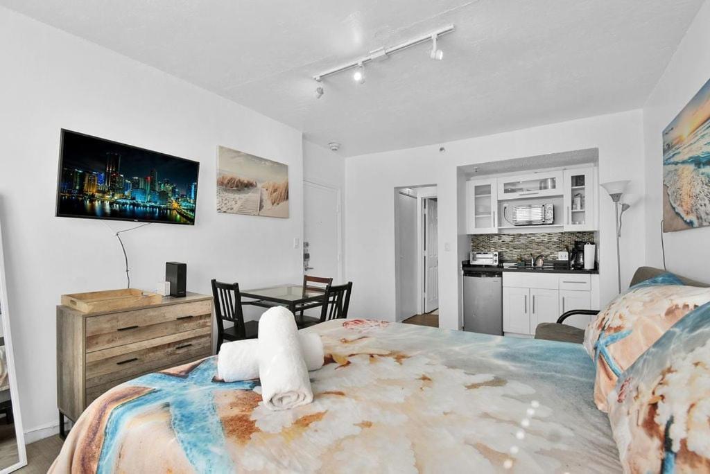 Sunny Oasis Miami Tranquil Hideaway *