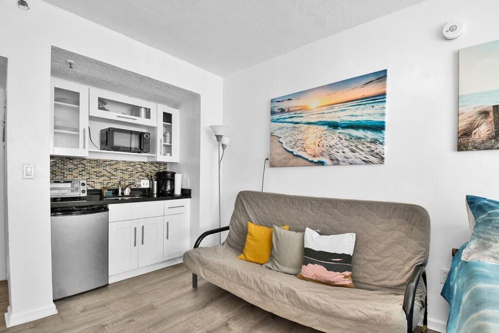 Sunny Oasis Miami Tranquil Hideaway *