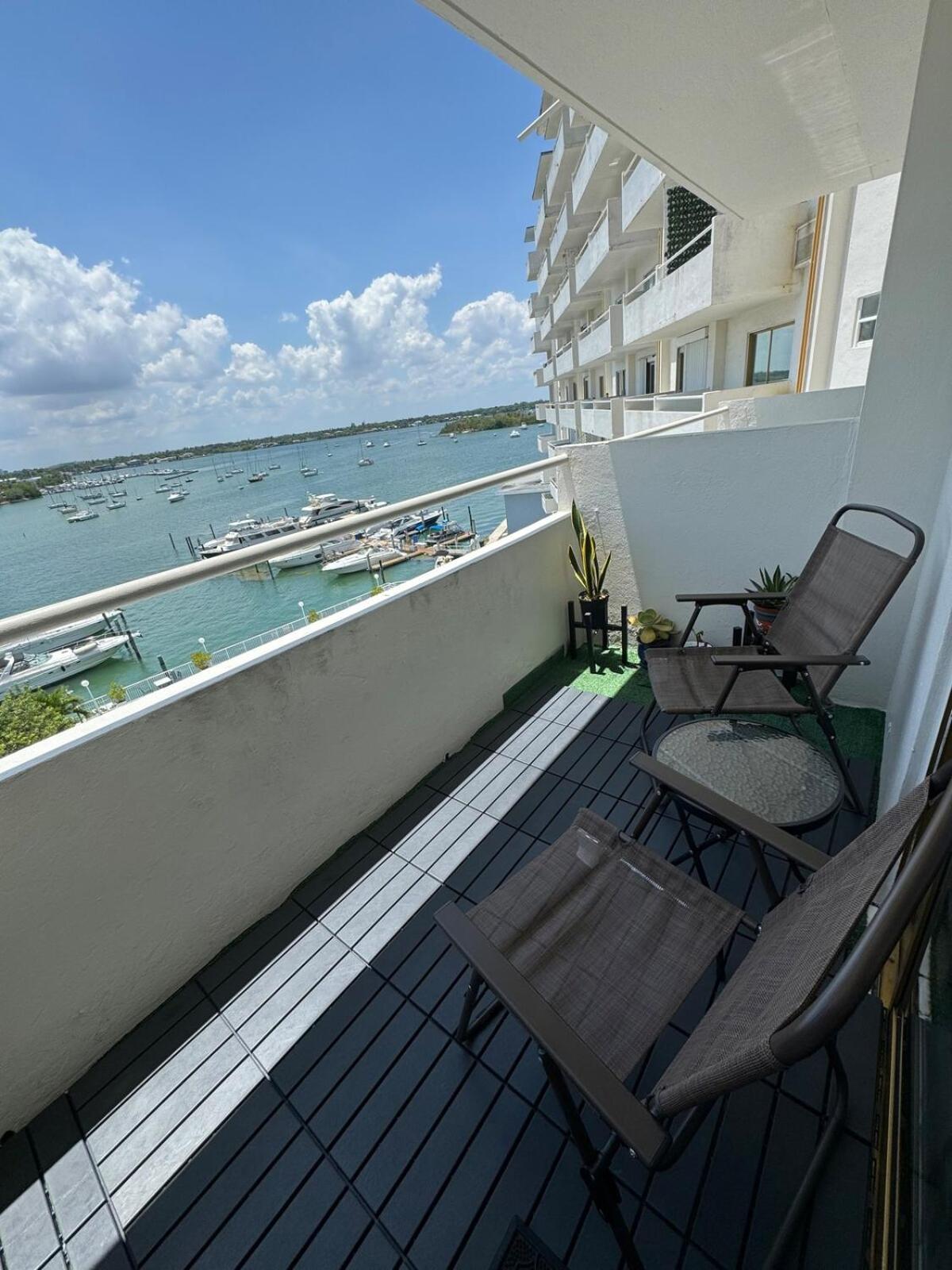 Sunny Studio Oasis Miami Beach Tranquil Hideaway Apartment *
