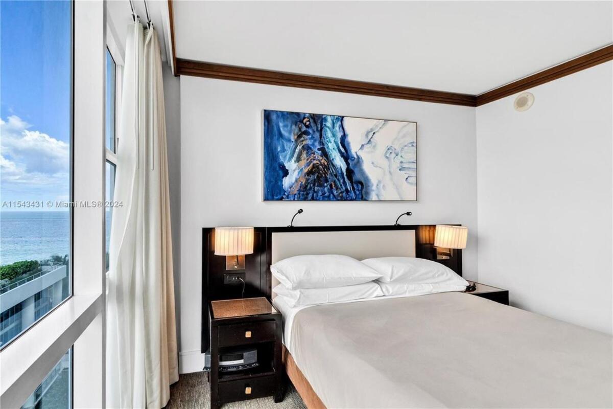 Oceanfront 2br In Carillon Apartment *