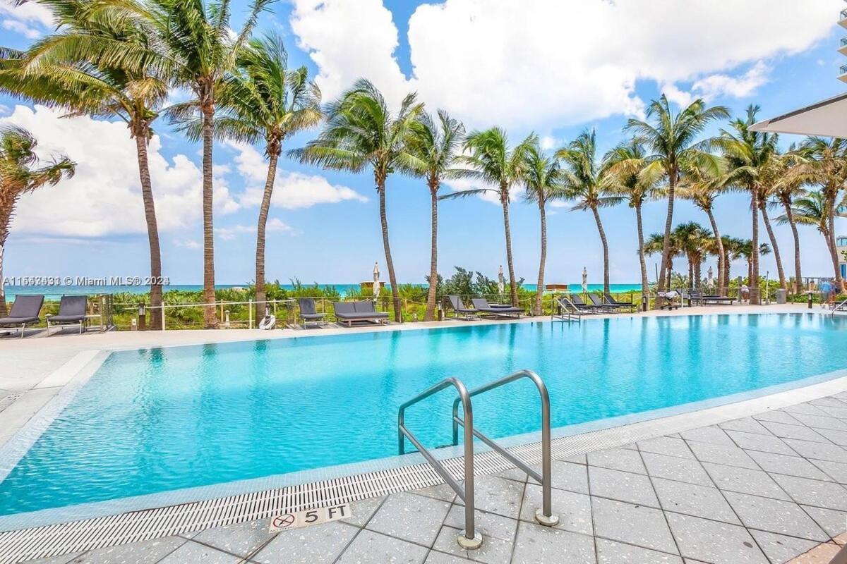 Oceanfront 2br In Carillon Apartment