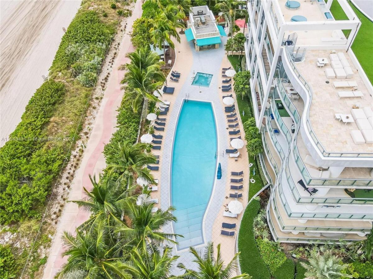 Apartment Oceanfront 2br In Carillon Miami Beach