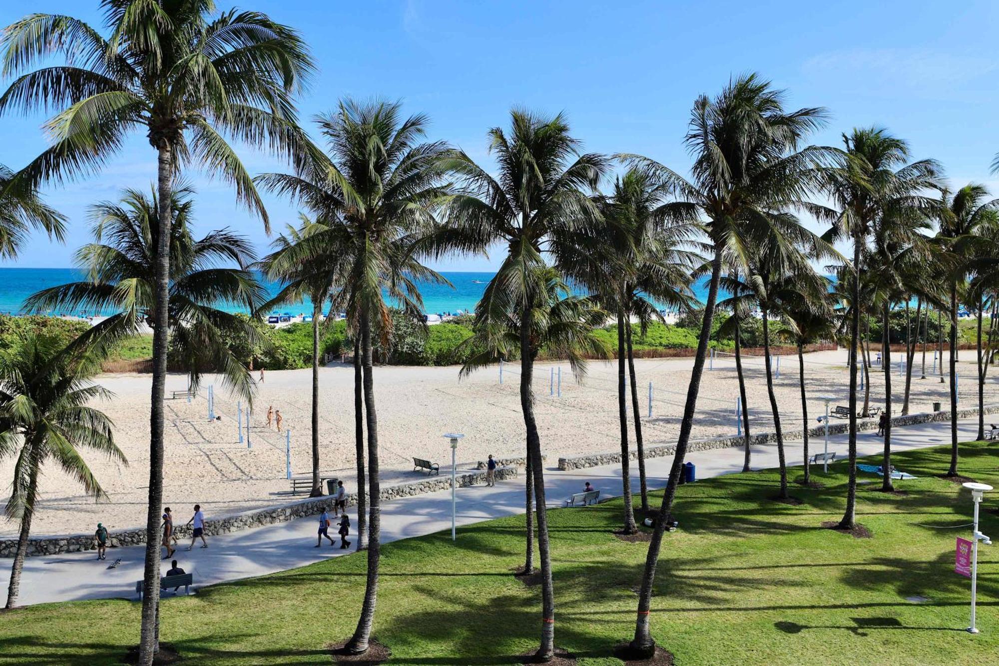 Rooftop Retreat On Ocean Drive With View * Miami Beach